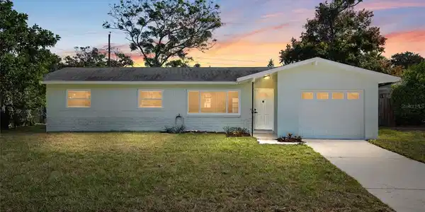 10095 NASSAU COURT