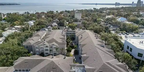 800 S DAKOTA AVENUE