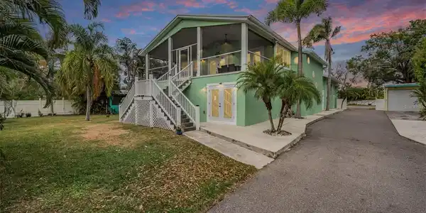 815 NW 2ND AVENUE