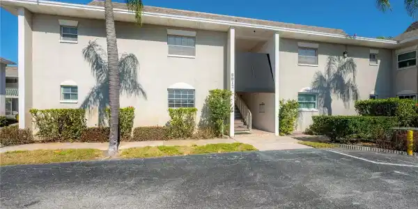 8812 BAY POINTE DRIVE