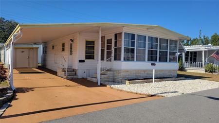 585 SKY HARBOR DRIVE