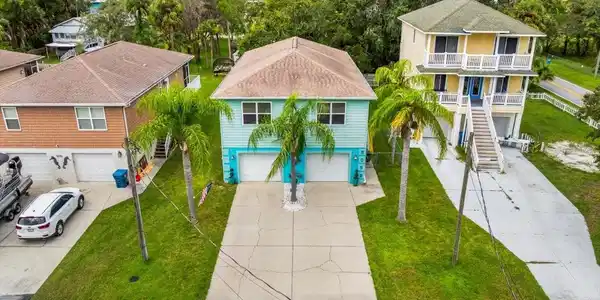 5059 OAK LEAF LANE