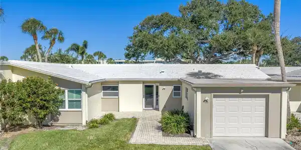 111 WHISPERING SANDS CIRCLE