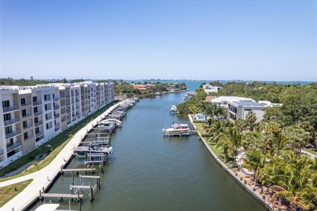 1709 N TAMIAMI TRAIL