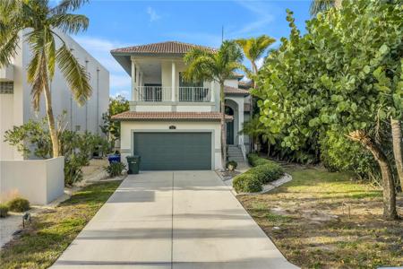 513 VENICE LANE