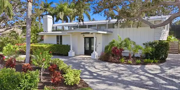 425 PARTRIDGE CIRCLE