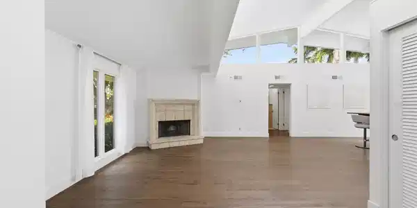 Image 4 Image 4