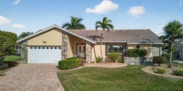 4075 TURTLE DOVE CIRCLE