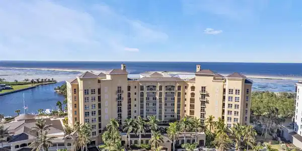 3321 SUNSET KEY CIRCLE