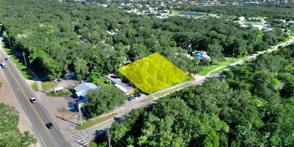 2 SEMINOLE AVENUE