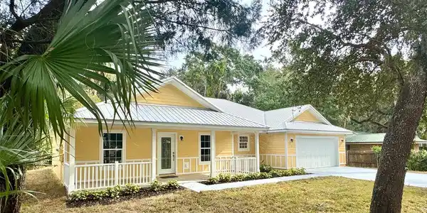 11 SEMINOLE AVENUE