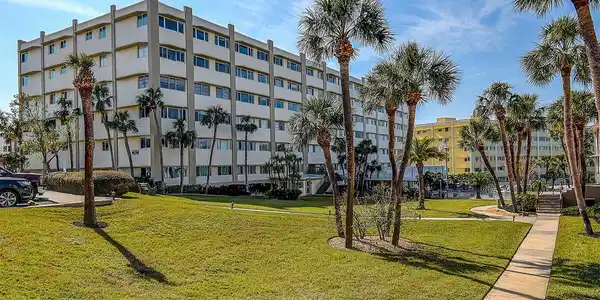 100 BLUFF VIEW DRIVE