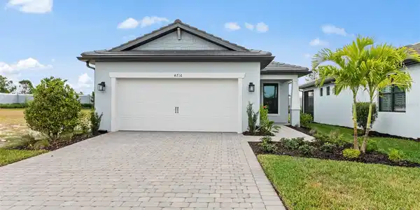 4716 BLUE STAR COURT