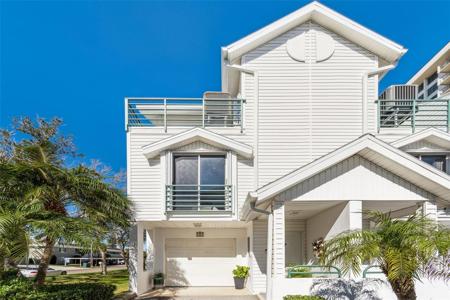 320 ISLAND WAY