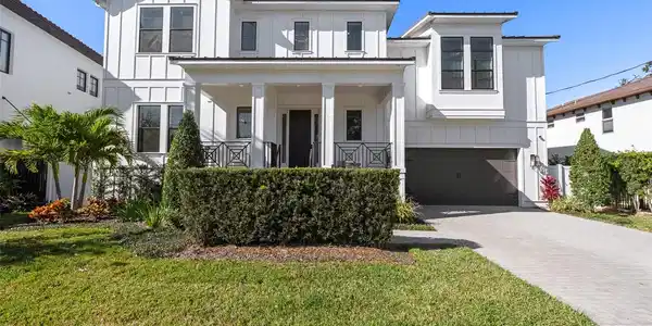 478 BOSPHOROUS AVENUE
