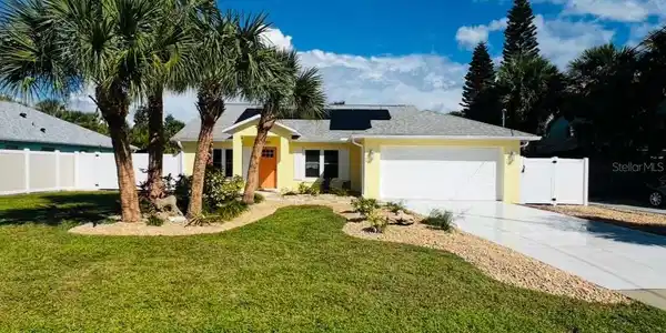 355 PALM CIRCLE