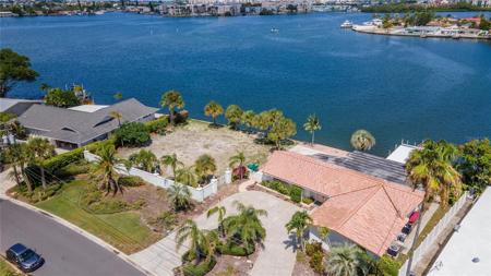 DOLPHIN BOULEVARD S