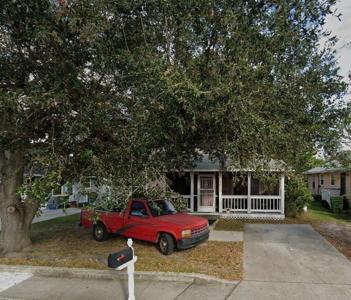 2012 LEON AVENUE