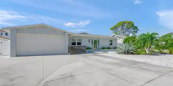 744 GUILD DRIVE