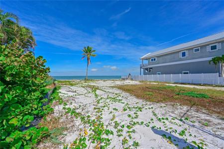 837 N SHORE DRIVE