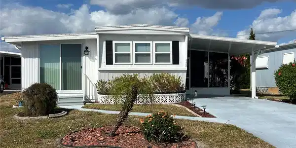 528 BLACKBURN BOULEVARD