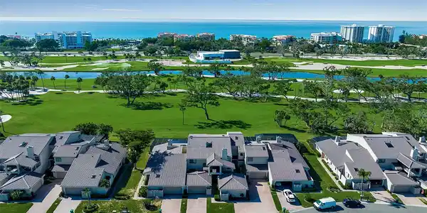 2123 HARBOURSIDE DRIVE