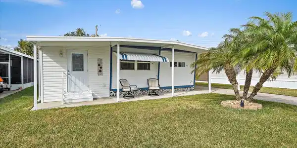 49 LEISURE WAY