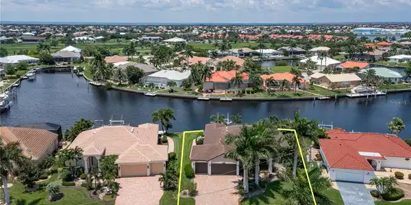3439 NIGHTHAWK COURT