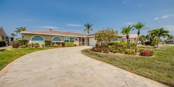 925 DON JUAN COURT