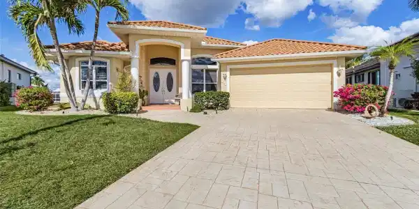 400 GUN CAY LANE