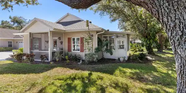 1486 RED OAK LANE