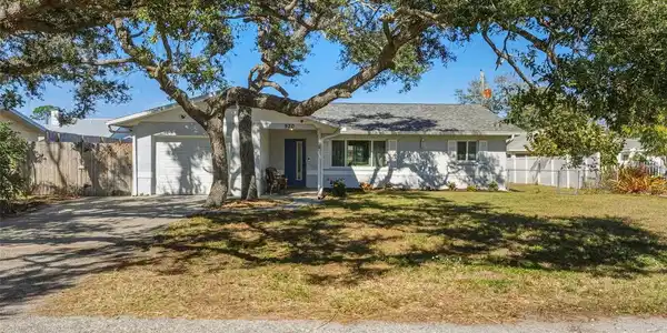 930 ROYAL ROAD