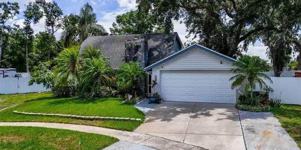 7111 LAWNVIEW CT