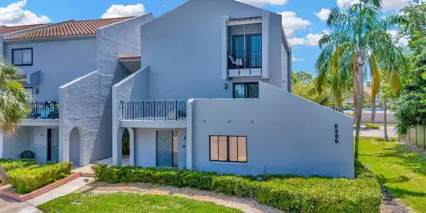 6306 GRAND BAHAMA CIRCLE