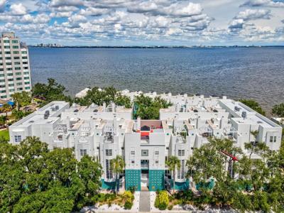 4950 BAYSHORE BOULEVARD