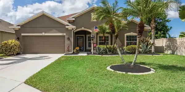 1520 YALE CASTLE COURT