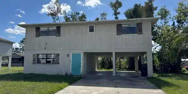 711 47TH STREET W