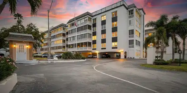 131 BLUFF VIEW DRIVE