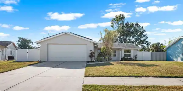 512 RED MANGROVE LANE