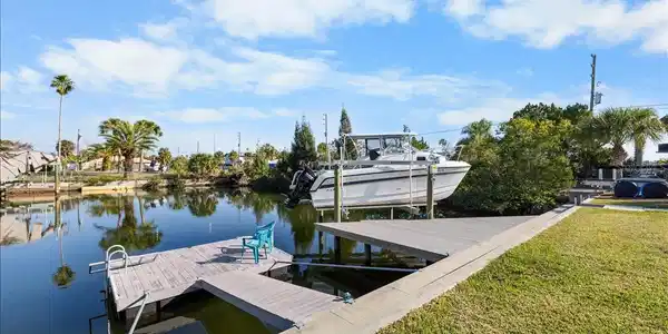 4452 KINGSTON DRIVE