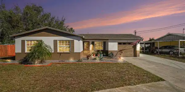 557 FLAME TREE DRIVE