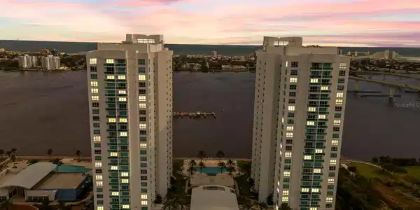 231 RIVERSIDE DRIVE