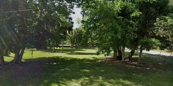 2130 NW 17 STREET