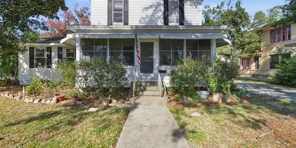 1704 4TH STREET W