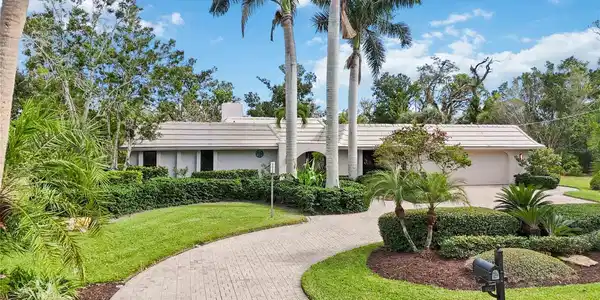 505 LYONS BAY ROAD