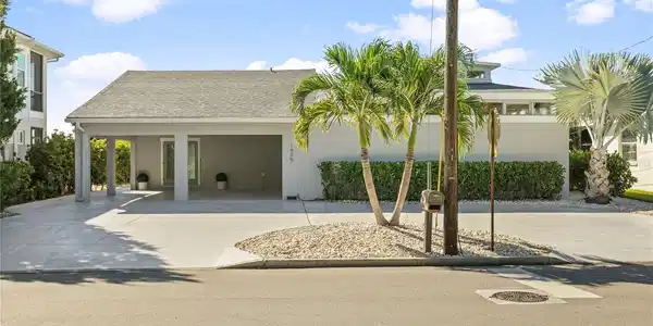 1905 4TH STREET W