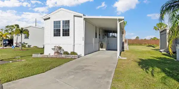3204 BAYSIDE PARKWAY