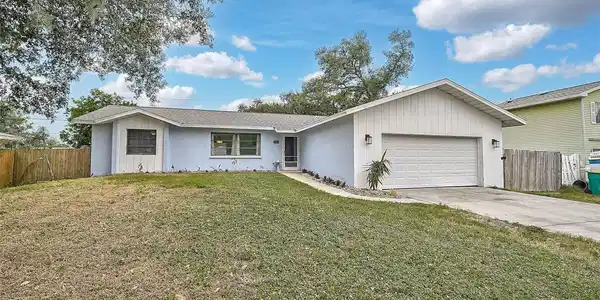 1017 WATERSIDE STREET