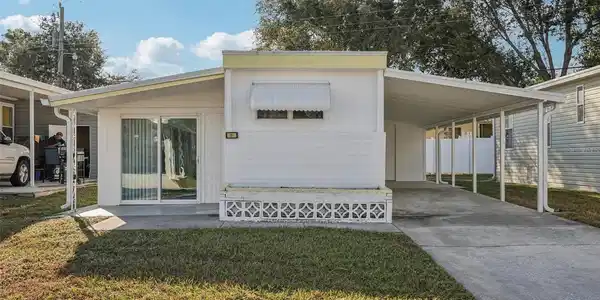 111 LAKEVIEW DRIVE
