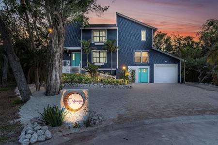 4004 BAYSIDE COURT